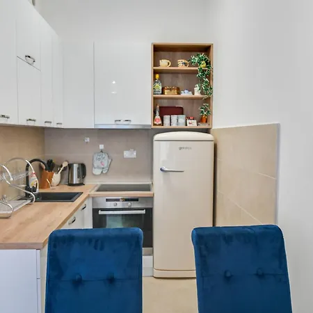 Kraljica Apartment *